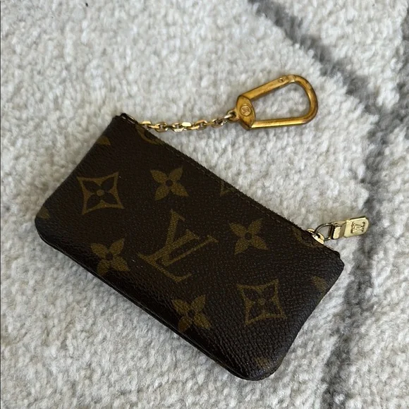 Louis Vuitton Monogram Key Pouch - Picture 1 of 14